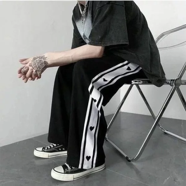 Aesthetic Baggy Hearth Track Pant For Men's - Image 2