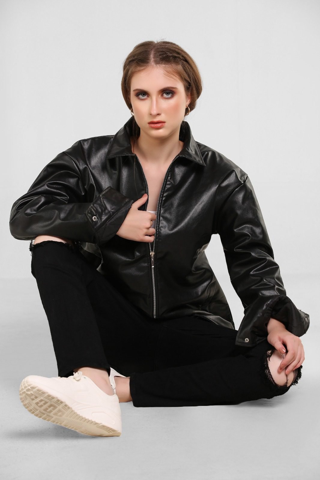 Black Synthetic Rexine Leather Jacket – Classic Streetwear, Affordable & Water-Resistant 4 Black Synthetic Rexine Leather Jacket – Classic Streetwear, Affordable & Water-Resistant - Image 4
